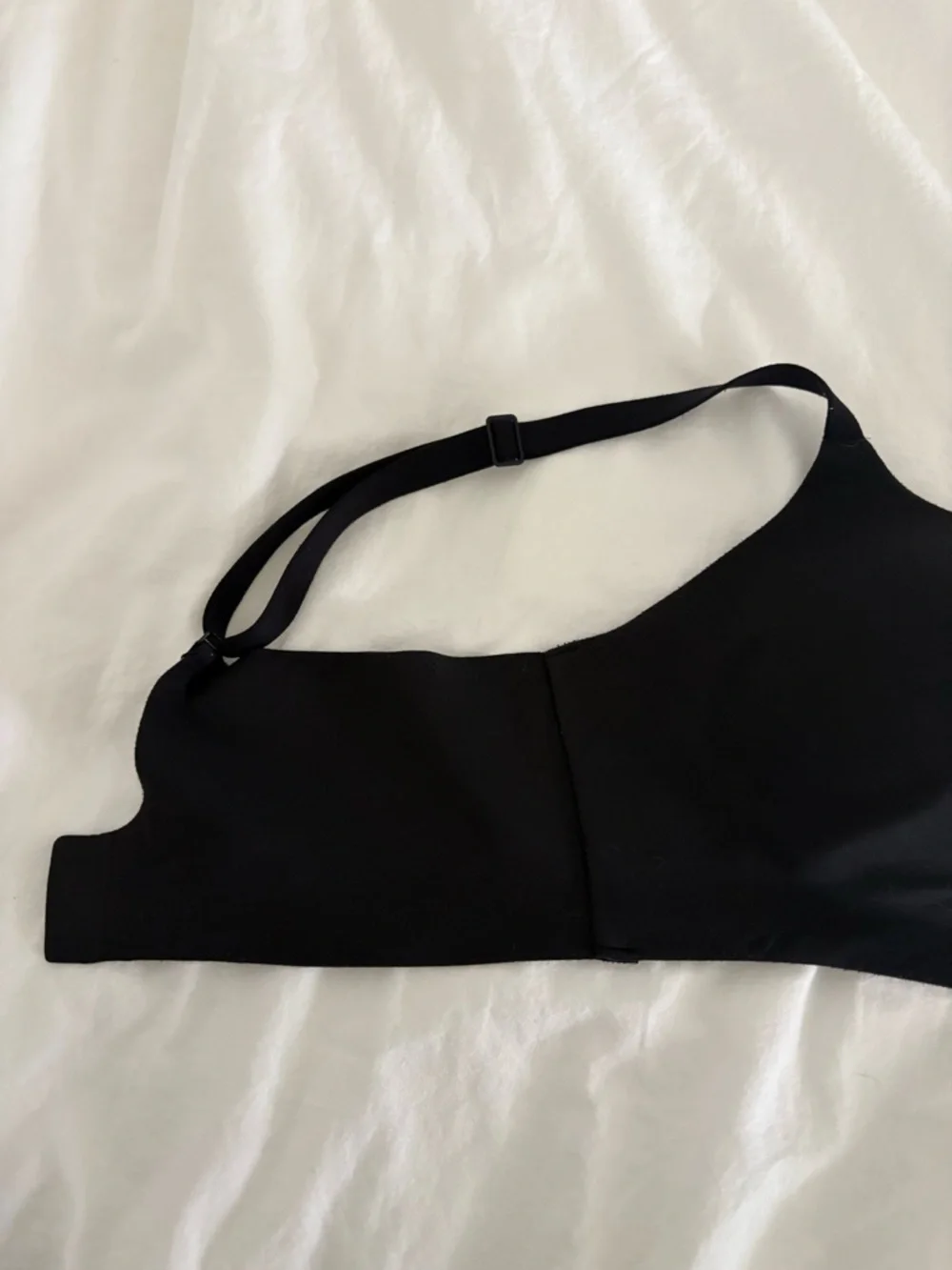 SMOOTHEZ Bra-ish Wireless Bralette - Medium - Picture 6 of 13